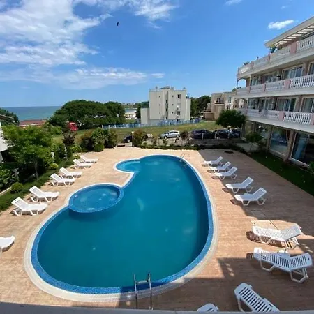 Διαμέρισμα студио симона 3 - първа линия море *