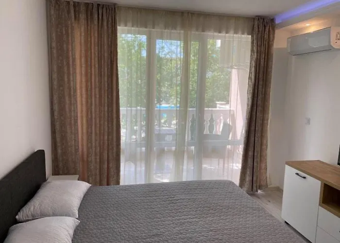 студио симона 3 - първа линия море Lozenets